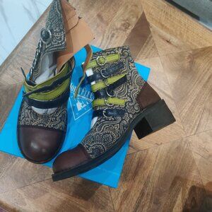 John Fluevog Hunter style boots size 12 W 10 M New